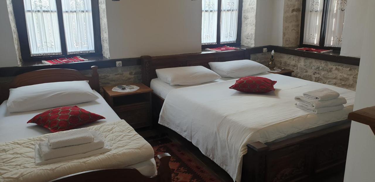 Silver Hill Guesthouse Gjirokastër Екстериор снимка