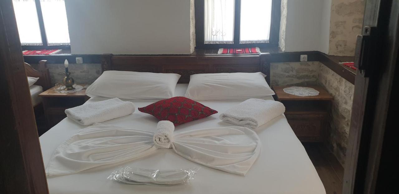 Silver Hill Guesthouse Gjirokastër Екстериор снимка
