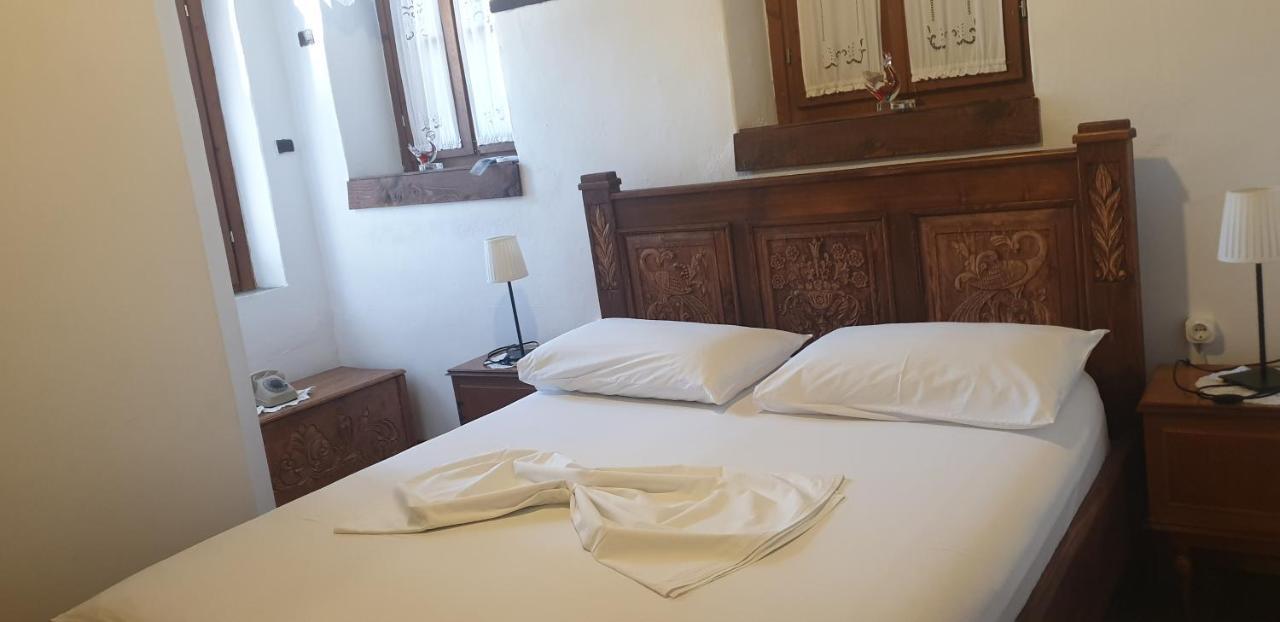 Silver Hill Guesthouse Gjirokastër Екстериор снимка