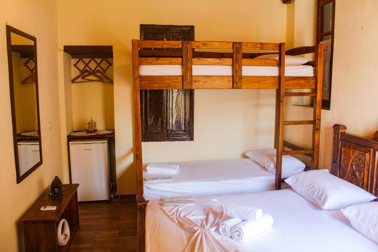 Silver Hill Guesthouse Gjirokastër Стая снимка