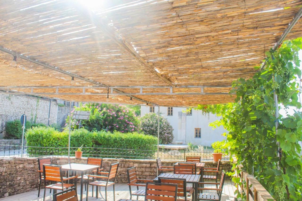 Silver Hill Guesthouse Gjirokastër Стая снимка