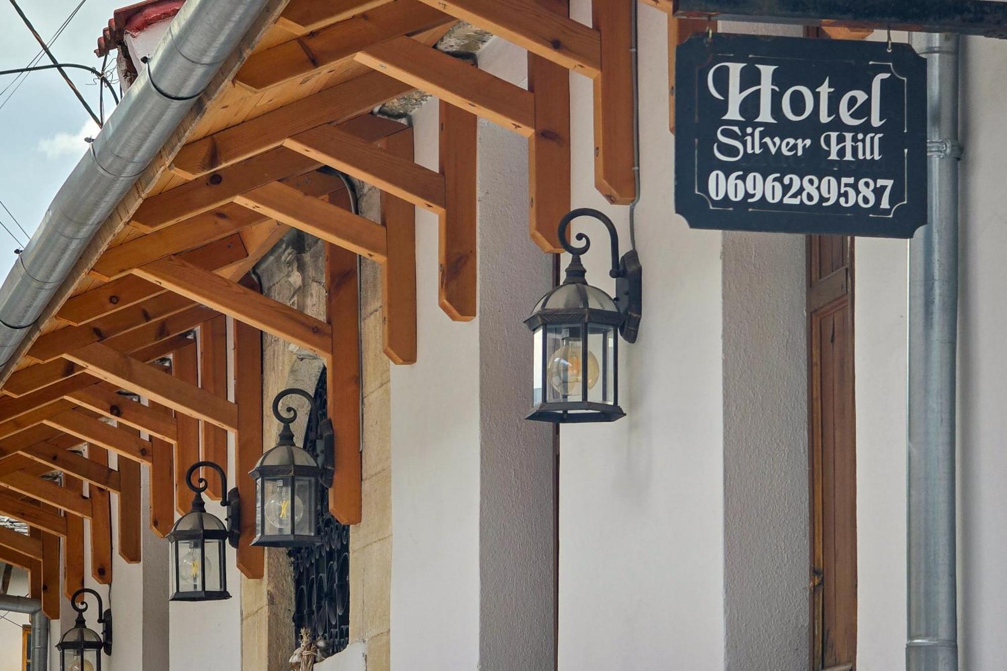 Silver Hill Guesthouse Gjirokastër Екстериор снимка