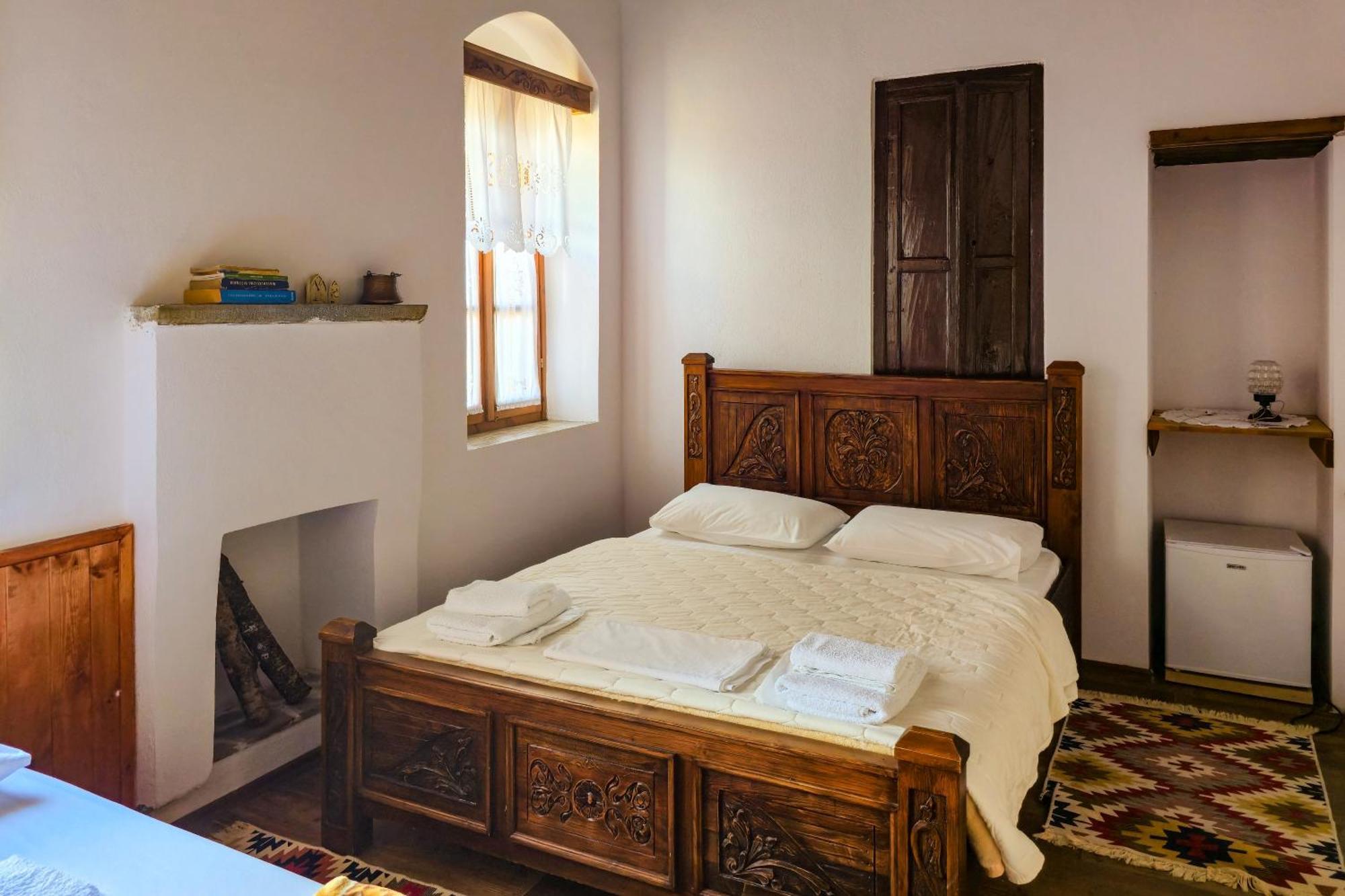 Silver Hill Guesthouse Gjirokastër Екстериор снимка