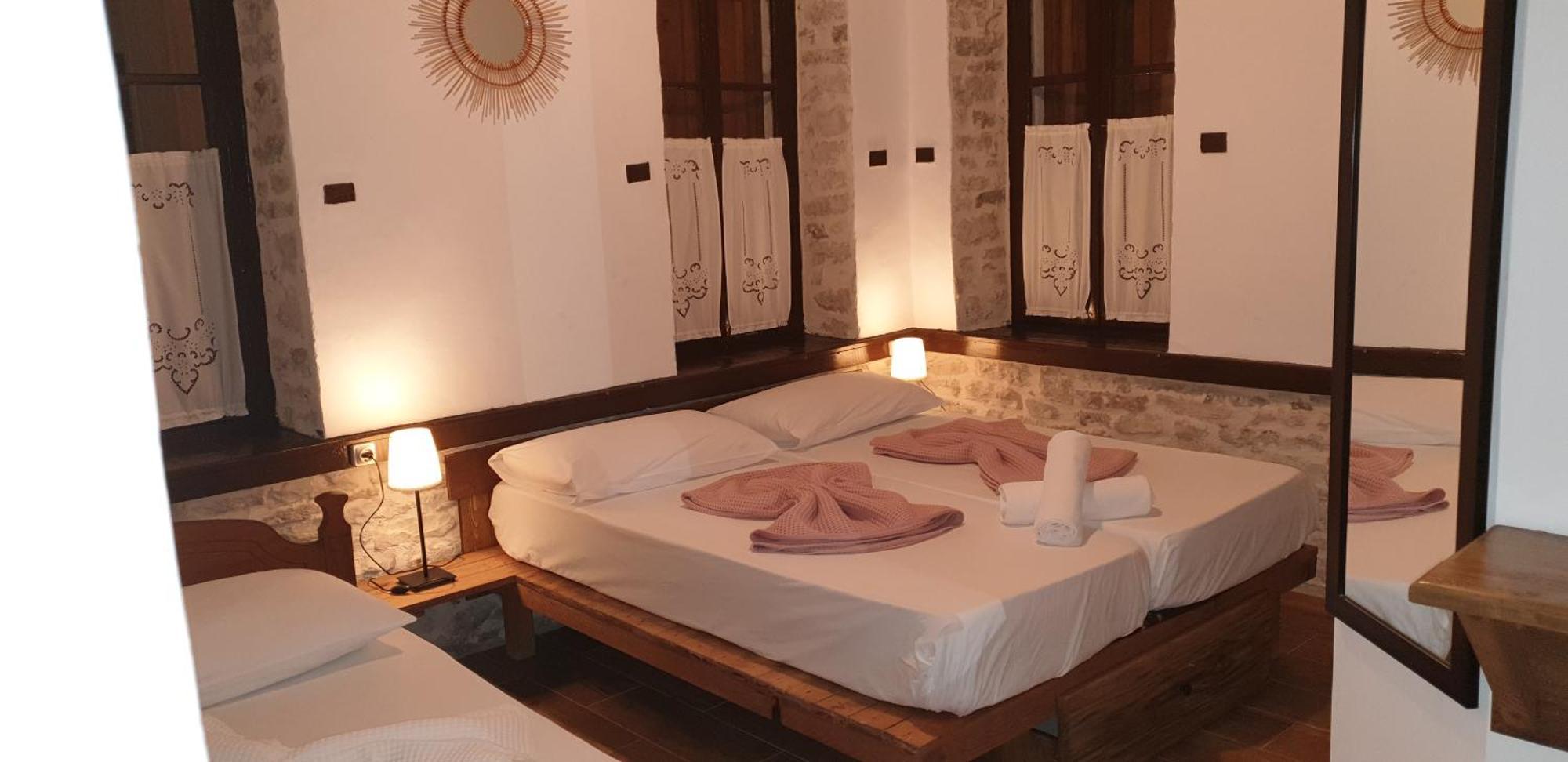 Silver Hill Guesthouse Gjirokastër Екстериор снимка